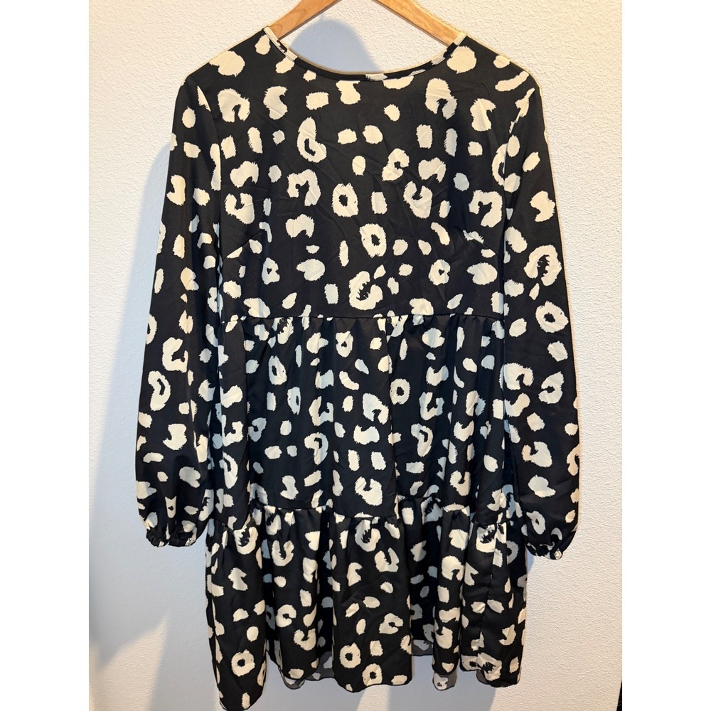Black White Abstract Animal Print Tiered Babydoll Mini Dress Long Sleeve